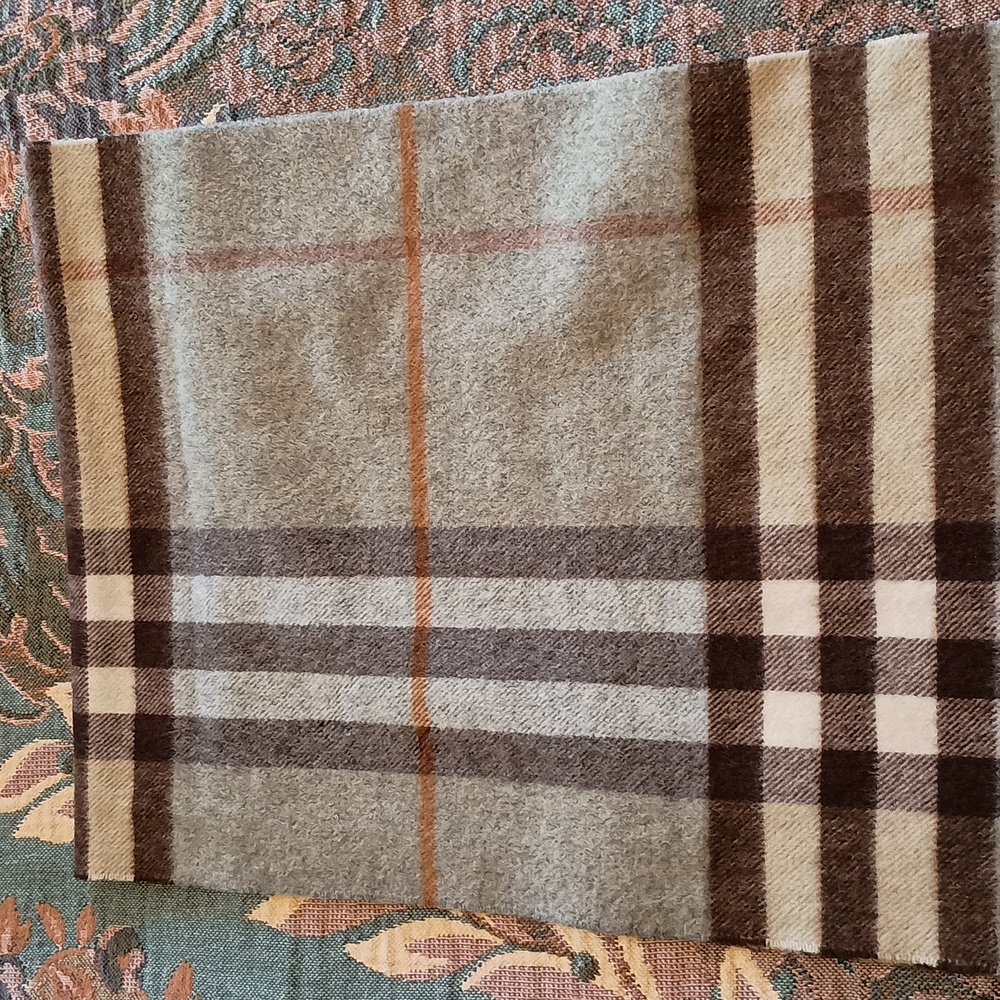 Burberry Grayish Green Plaid Cashmere Scarf